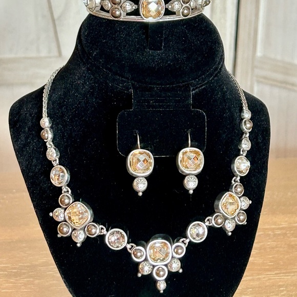RARE Brighton RETIRED Selene Necklace, Earrings, Bracelet - Picture 2 of 6